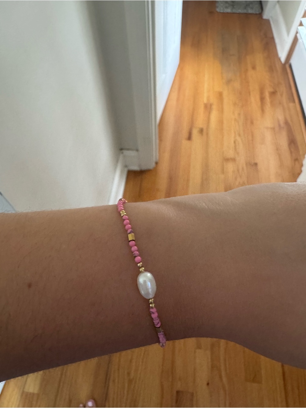 Nova & Co Gold Accent Pink Beaded bracelet with Pearl